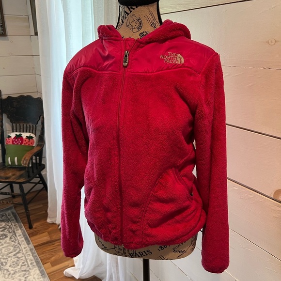 The North Face Women's Pink hooded fleece jacket, small, GUC, fuzzy, winter - Picture 1 of 12
